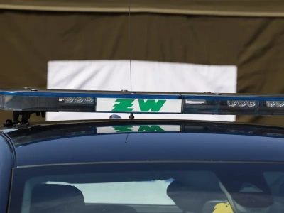 Szczątki obiektu przypominającego drona. Nocne komunikaty policji i ŻW