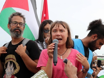 Cela z pluskwami, mało jedzenia. Greta Thunberg skarży się na Izrael