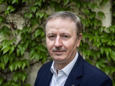 Demokraci czy kolesie? Kogo zatrudniają w krakowskich spółkach? (Nie) Polityczny Kraków