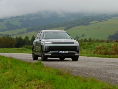 Ten wielki SUV mógłby należeć do klasy premium. Tak Koreańczycy prężą muskuły.