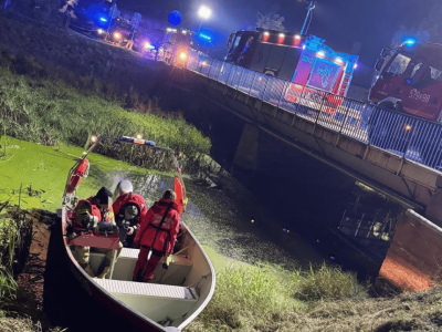 Zaginięcie dzieci nad samą rzeką. Poszukiwania zakończono nad ranem. Ratowników aż ZAMUROWAŁO