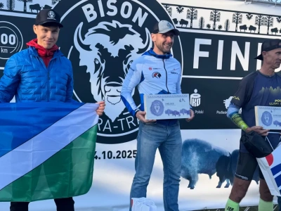 Z flagą Wysokiego Mazowieckiego na podium! Drugie miejsce Tomasza Zyska na królewskim dystansie Bison Ultra-Trail