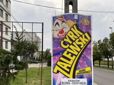 Wiemy, ile Cyrk Zalewski zapłacił za nielegalne reklamy w Krakowie. 193 zł i 44 grosze