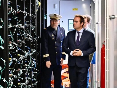 Szybko poszło! Wczoraj wieczorem premier Francji ogłosił skład rządu, a dziś rano... podał się do dymisji
