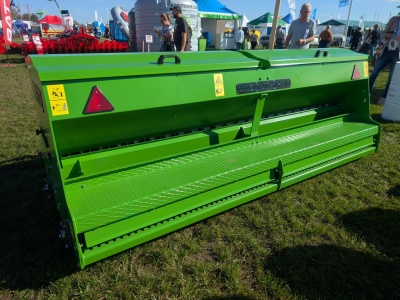 Turecki siewnik do traw Zumrut S3000 – nowość w ofercie AB Group. Ile kosztuje?