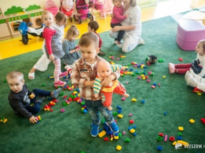 Rzeszowskie żłobki czynne także w soboty. Wolne miejsca dla dzieci i nowa oferta dla rodziców