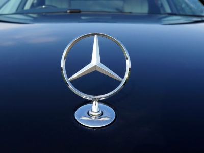 Mercedes zmienia paliwo na wiatr. Niemiecki kolos uruchamia nowy biznes