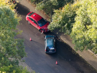 Zderzenie toyoty z oplem na łuku jezdni. Sprawca odpowie przed sądem (zdjęcia)