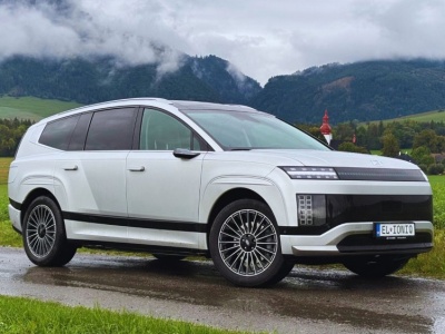 Hyundai zrobił SUV-a, który zawstydza marki premium. Do tego wozi 7 osób