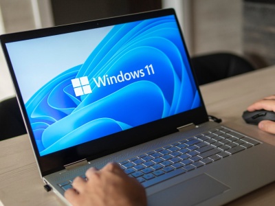 Microsoft znów do tego zmusza. Użytkownicy Windowsa 11 rwą włosy z głowy