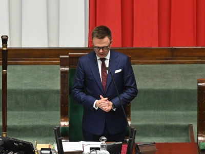 Hołownia ustępuje ze stanowiska Marszałka Sejmu. Znamy szczegóły!