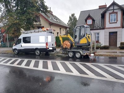 Zderzenie dwóch pojazdów, kobieta przewieziona do szpitala