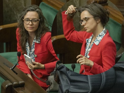 Znana posłanka zawieszona w prawach członka klubu KO!