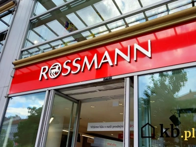 Luksusowy zapach 80 zł tańszy – Polki hurtowo wykupują z Rossmannów!