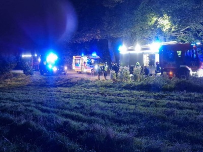 Tragiczny wypadek w Łebieńskiej Hucie. Trzech nastolatków rannych, jeden nie żyje