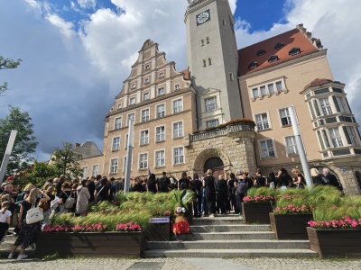 „To nie cięcia, a porządkowanie systemu”. Ratusz o zmianach w wynagrodzeniach urzędników