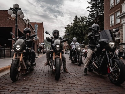 Wielu czekało na ten motocykl. Super Cruiser wreszcie zadebiutował i napełnia dumą Amerykanów