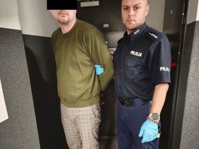 Nietrzeźwy 38-latek zaatakował policjantów — znieważył i naruszył ich nietykalność
