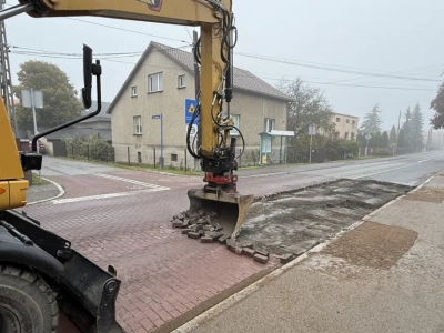 Demontaż kostki na ulicy Jaworznickiej