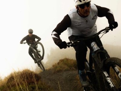 Giant ulepszył potwora. Czy elektryczny rower enduro może być tak dobry?