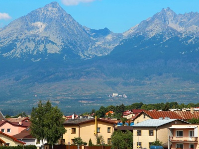 Poprad atrakcje – co zobaczyć, kiedy jechać i dlaczego warto odwiedzić słowackie Tatry