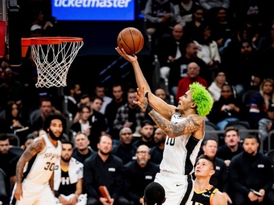 Spurs wygrali, Sochan jeszcze poza składem
