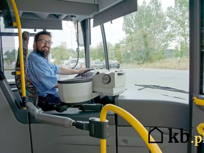 Autobusy i pociągi wracają do małych miast dzięki dofinansowaniom. Sprawdź, czy Twoja miejscowość jest na liście