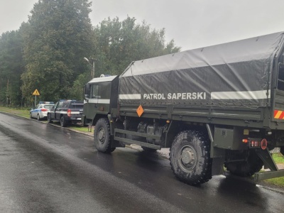 Leciwe budynki niekiedy skrywają różne tajemnice, ten skrywał granaty