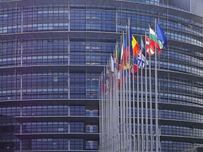 Koniec biurokracji i dwa razy więcej pieniędzy dla małych gospodarstw. PE zmienia zasady WPR