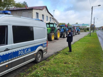 Protest w Pyrzycach: Zielony Ład, tania żywność i brak opłacalności – rolnicy mają dość