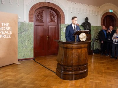 Biały Dom krytykuje Komitet Noblowski za nieprzyznanie pokojowej nagrody Nobla Trumpowi. „Udowodnił, że przedkłada politykę ponad pokój”