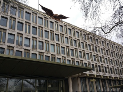 Modernistyczny budynek ambasady USA zmienili w luksusowy hotel. „Pałac w parku”