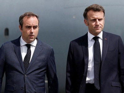 Pogłębia się kryzys we Francji. Macron wskazał 