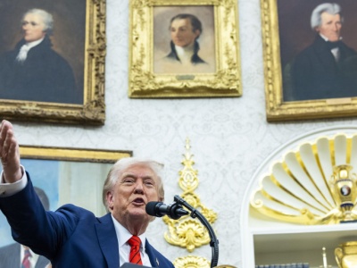 Donald Trump ogłosił porozumienie: tańsze leki od AstraZeneca