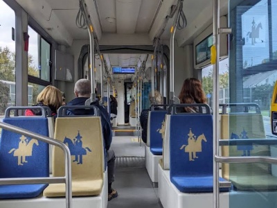 16 kamer za 100 tysięcy. W tramwajach i autobusach zaczyna się nagrywanie kontroli biletowych