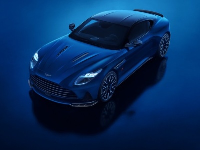 Nowa flagowa wersja Astona Martina DB12 – S, z jeszcze mocniejszym silnikiem 4.0 V8
