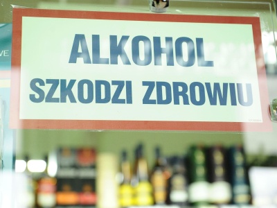 Rząd idzie na wojnę z alkoholem. Oto lista zakazów