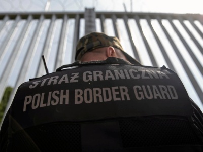 Agresywni Polacy na lotnisku. Mężczyźni nie weszli na pokład samolotu