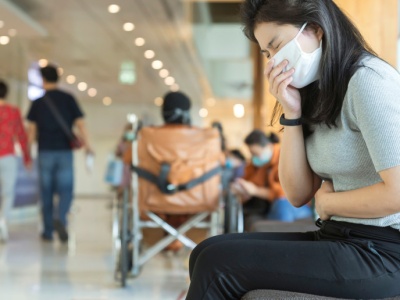 Nietypowe objawy nowego wariantu COVID-19. Ekspertka objaśnia