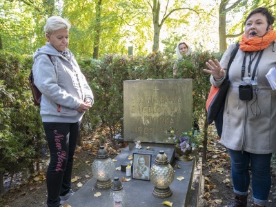 Nostalgiczny (i historyczny) spacer po Cmentarzu Centralnym