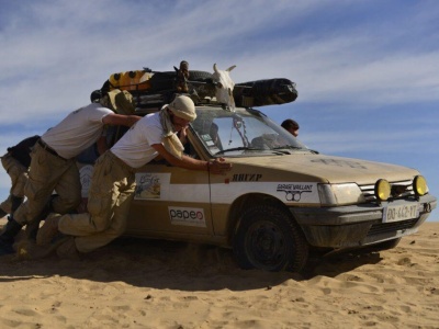 Peugeot 205 na drodze do Ułan Bator! Francuski konwój humanitarny dotarł do Mongolii