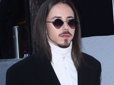 Michał Szpak przemówił do ludzi i się zaczęło. Wystarczyło jedno słowo