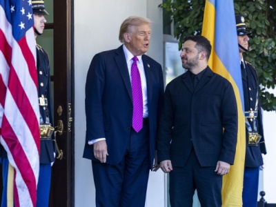 Ukraiński urzędnik twierdzi, że Trump nalegał na Zełenskiego, aby Kijów oddał Rosji cały Donbas