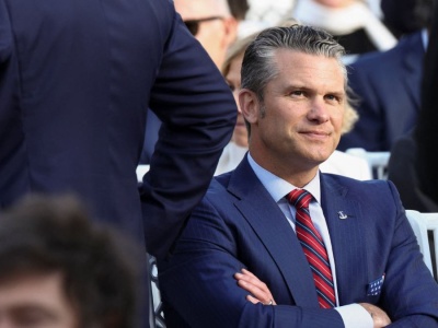 Awantura o krawat szefa Pentagonu. 