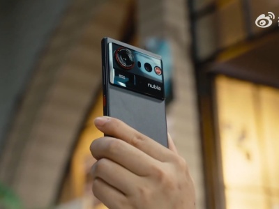 Ależ to jest imponujący smartfon. Chętnie bym go kupił