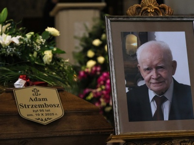 Ostatnia droga legendy polskiego prawa. Pożegnano prof. Adama Strzembosza