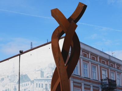 200 lat Zduńskiej Woli. Odsłonięto „Splot”