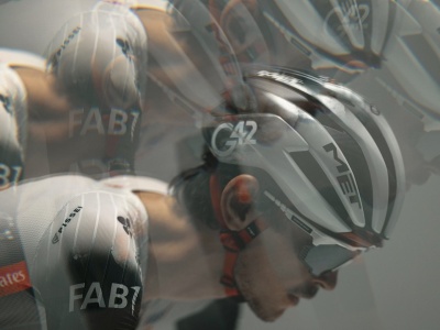 Czy MET właśnie zrobił najfajniejszy i najbezpieczniejszy kask rowerowy?