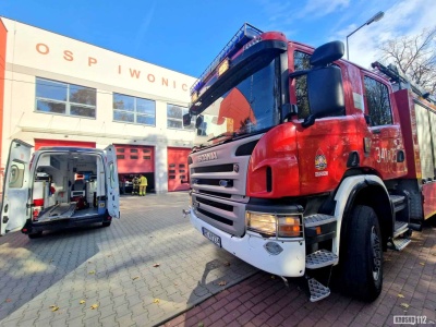 Spadła na niego ściana. Po pomoc przyjechał pod remizę