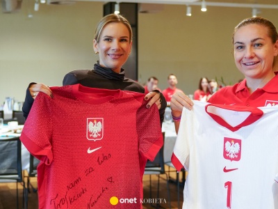 Marta Nawrocka spotkała się z piłkarkami. 